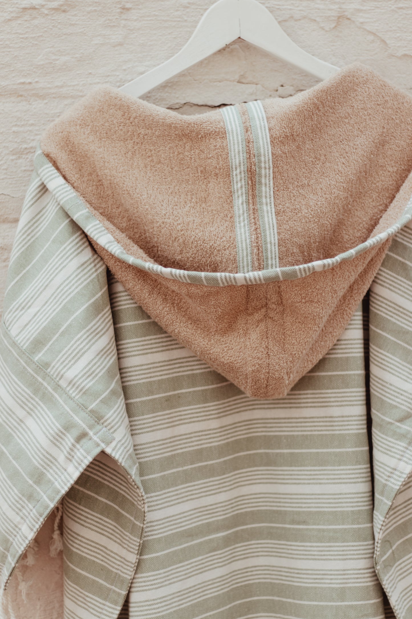 LOVELINE IN OLIVE - Annie Son Bad, Strand, Reis, Surf Poncho, Robie Volwassenen