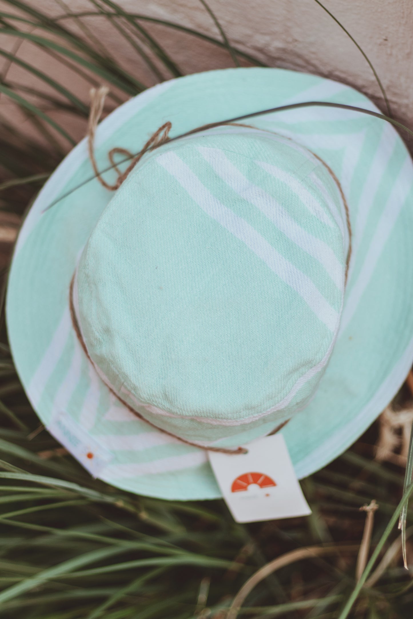 GRACEFUL IN GREEN - Annie Son Bucket Hat M
