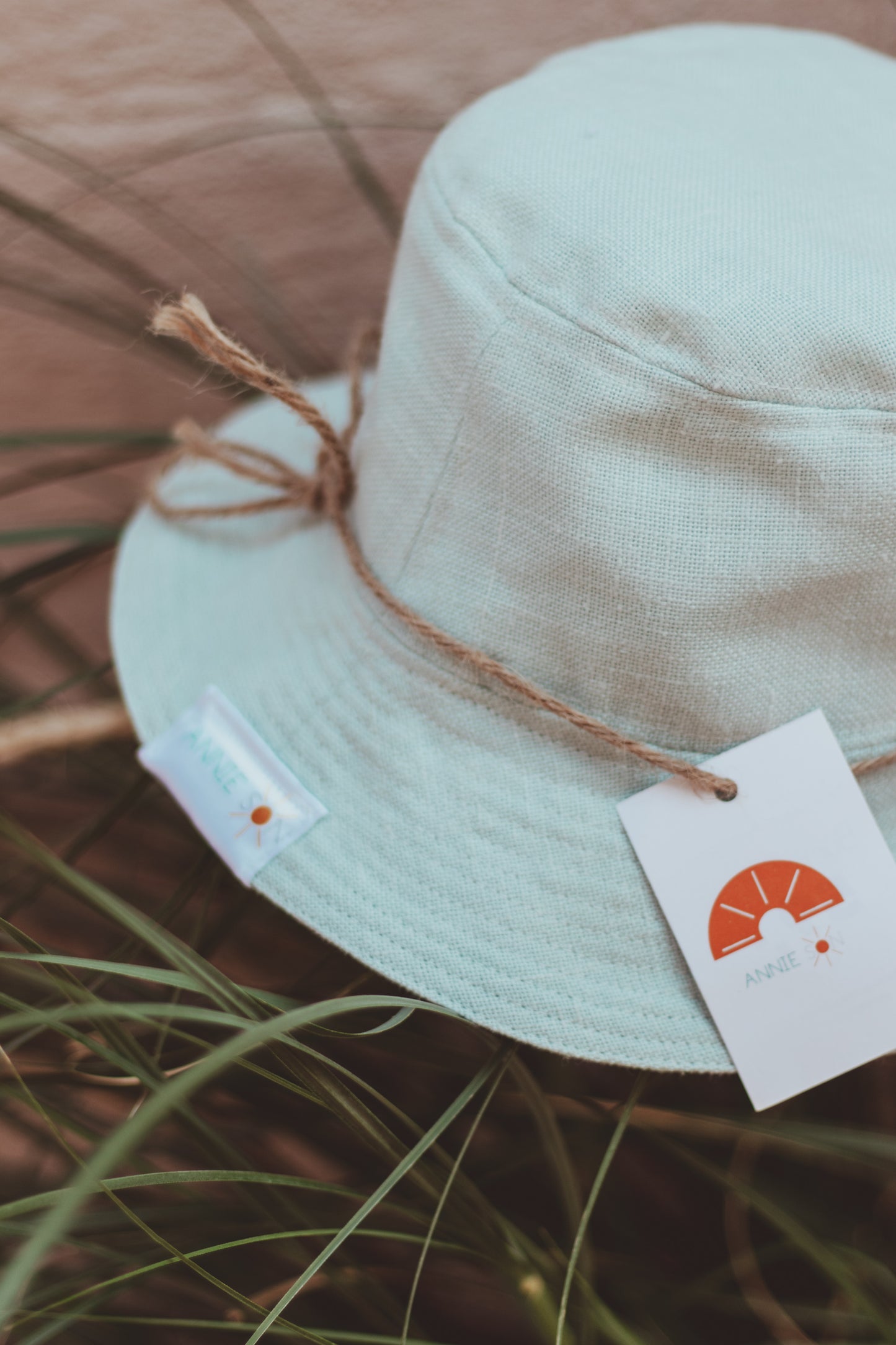 GRACEFUL IN GREEN - Annie Son Bucket Hat M