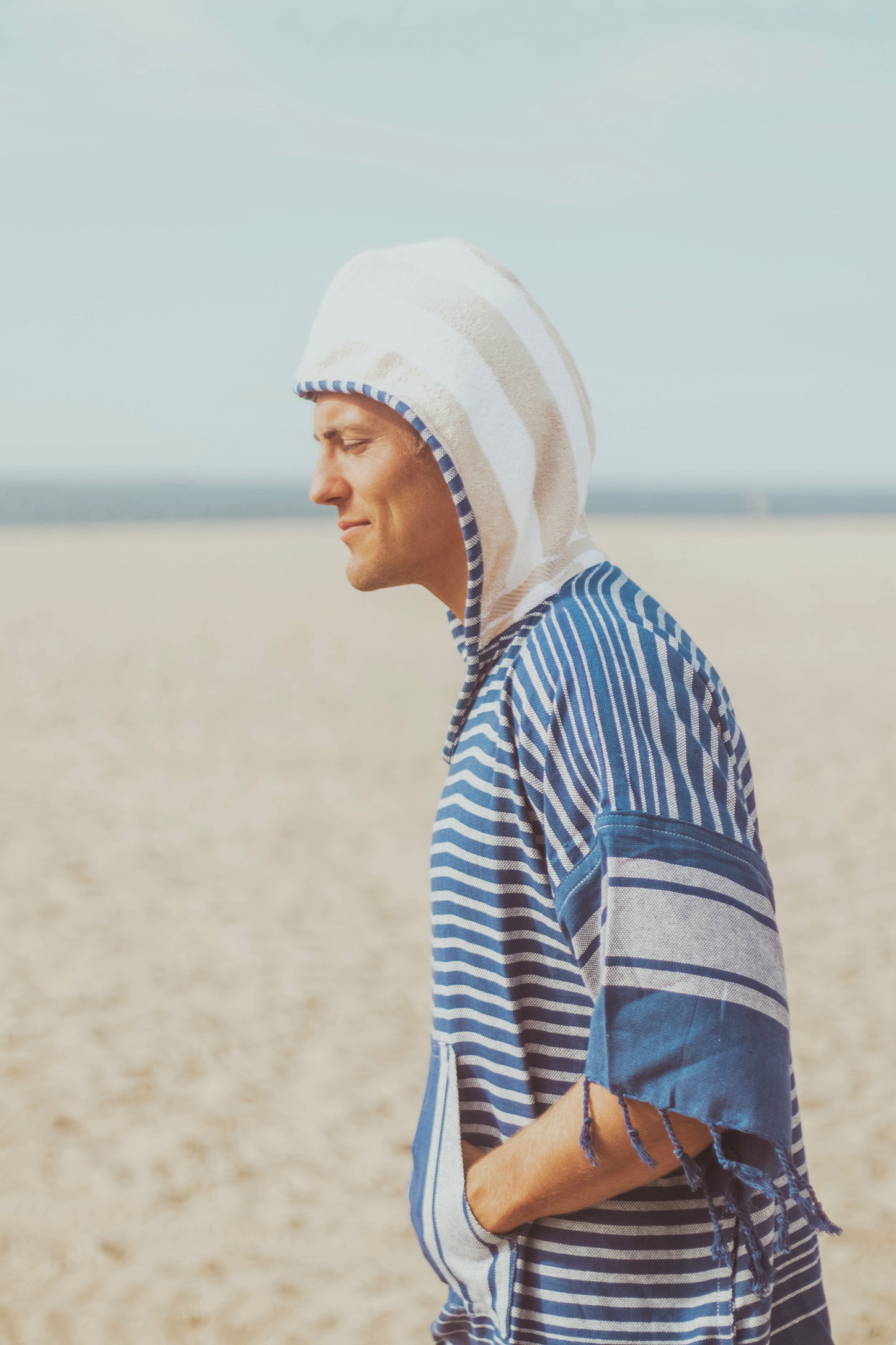 NAUGHTY IN NAVY - Annie Son Bad, Strand, Reis, Surf Poncho, Robie Volwassenen