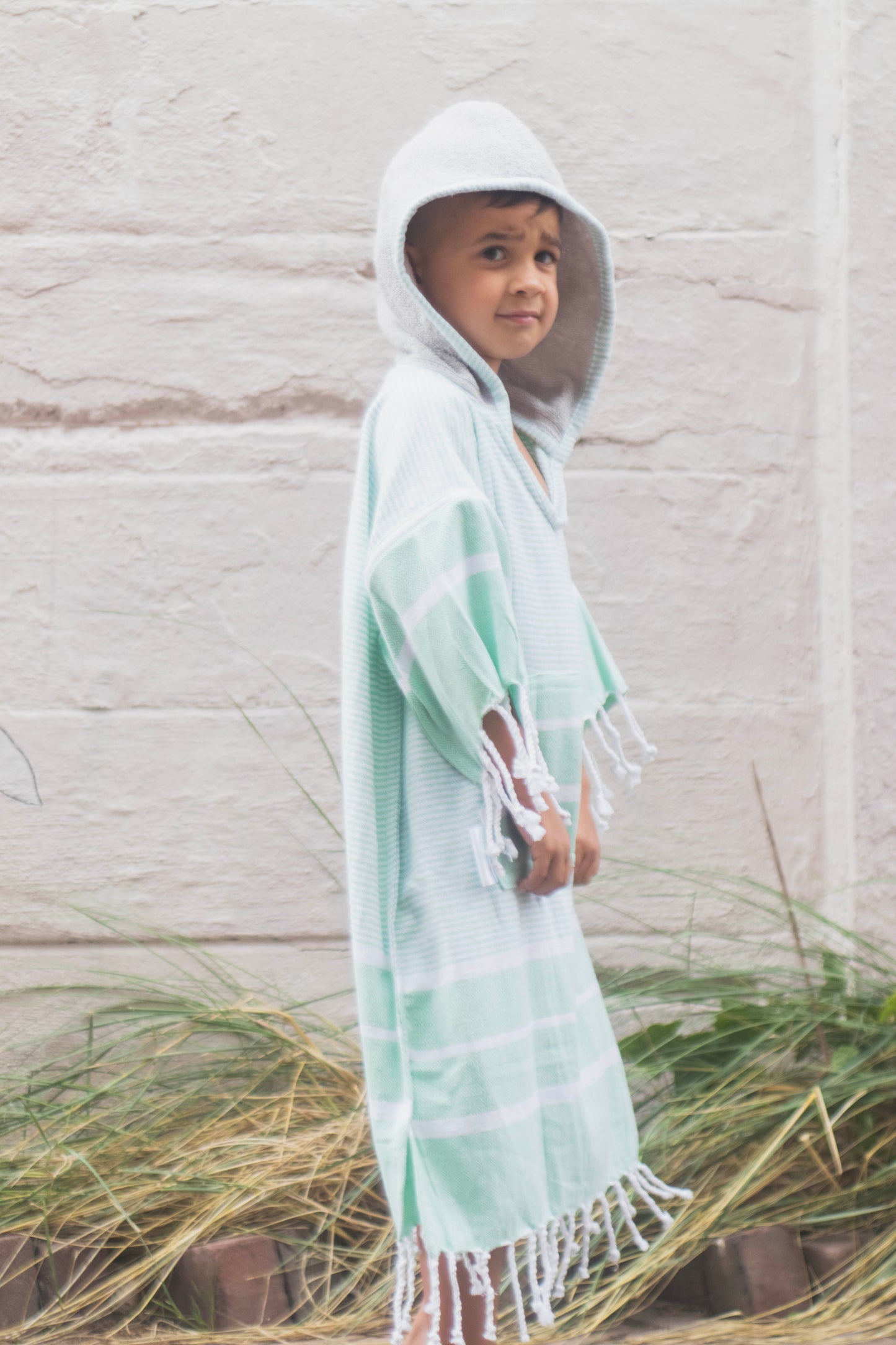 GRACEFUL IN GREEN KIDS - Annie Son Bad, Strand, Reis, Surf Poncho, Robie Volwassenen