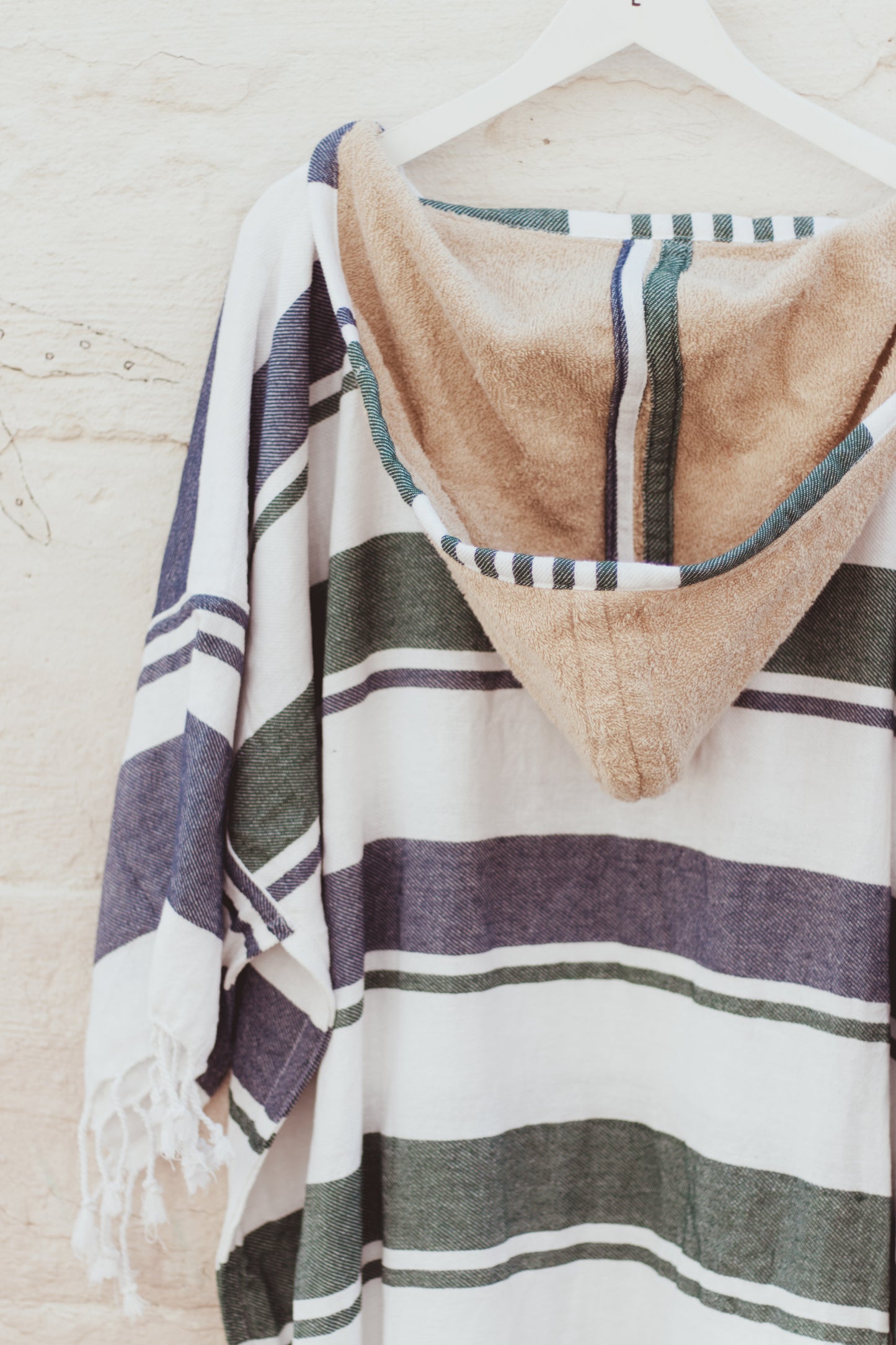 GRAVY IN GREEN AND NAVY - Annie Son Bad, Strand, Reis, Surf Poncho, Robie Volwassenen