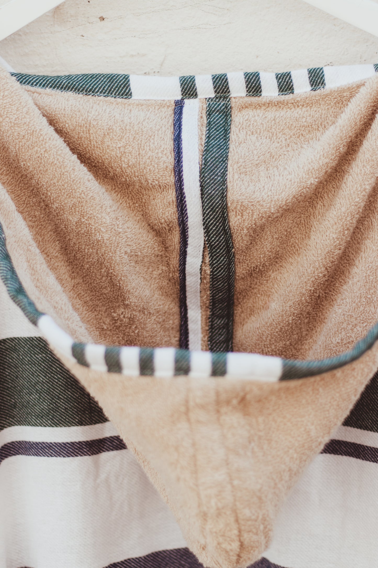 GRAVY IN GREEN AND NAVY - Annie Son Bad, Strand, Reis, Surf Poncho, Robie Volwassenen