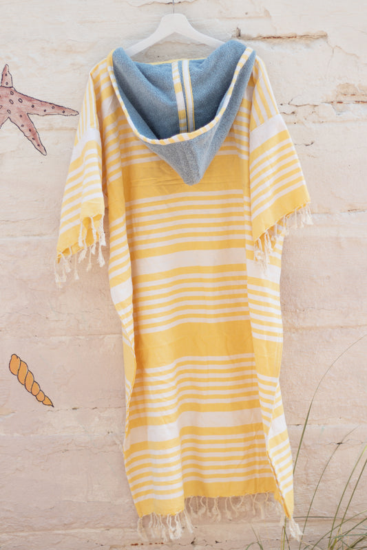 YUMMY IN YELLOW - Annie Son Bad, Strand, Reis, Surf Poncho, Robie Volwassenen