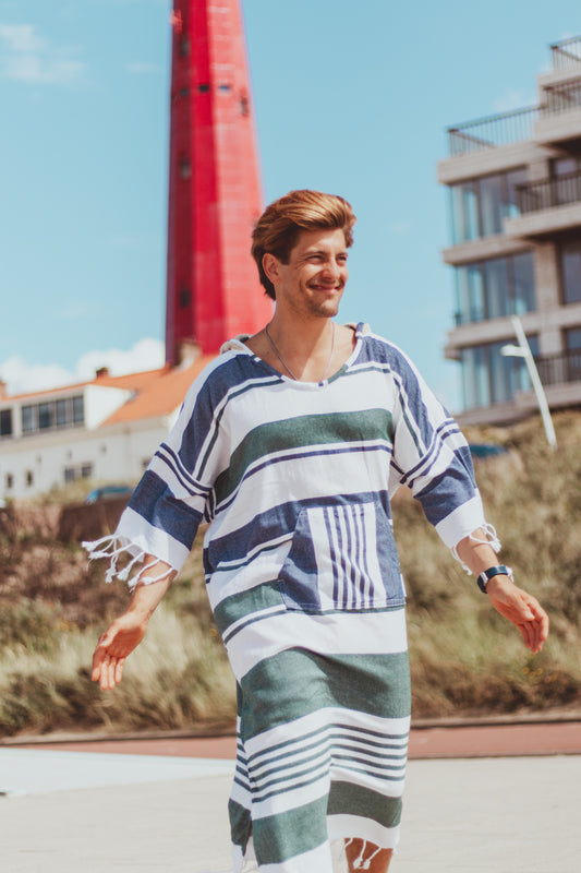 GRAVY IN GREEN AND NAVY - Annie Son Bad, Strand, Reis, Surf Poncho, Robie Volwassenen