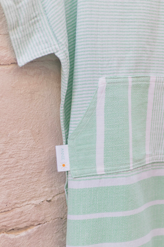 GRACEFUL IN GREEN KIDS - Annie Son Bad, Strand, Reis, Surf Poncho, Robie Volwassenen